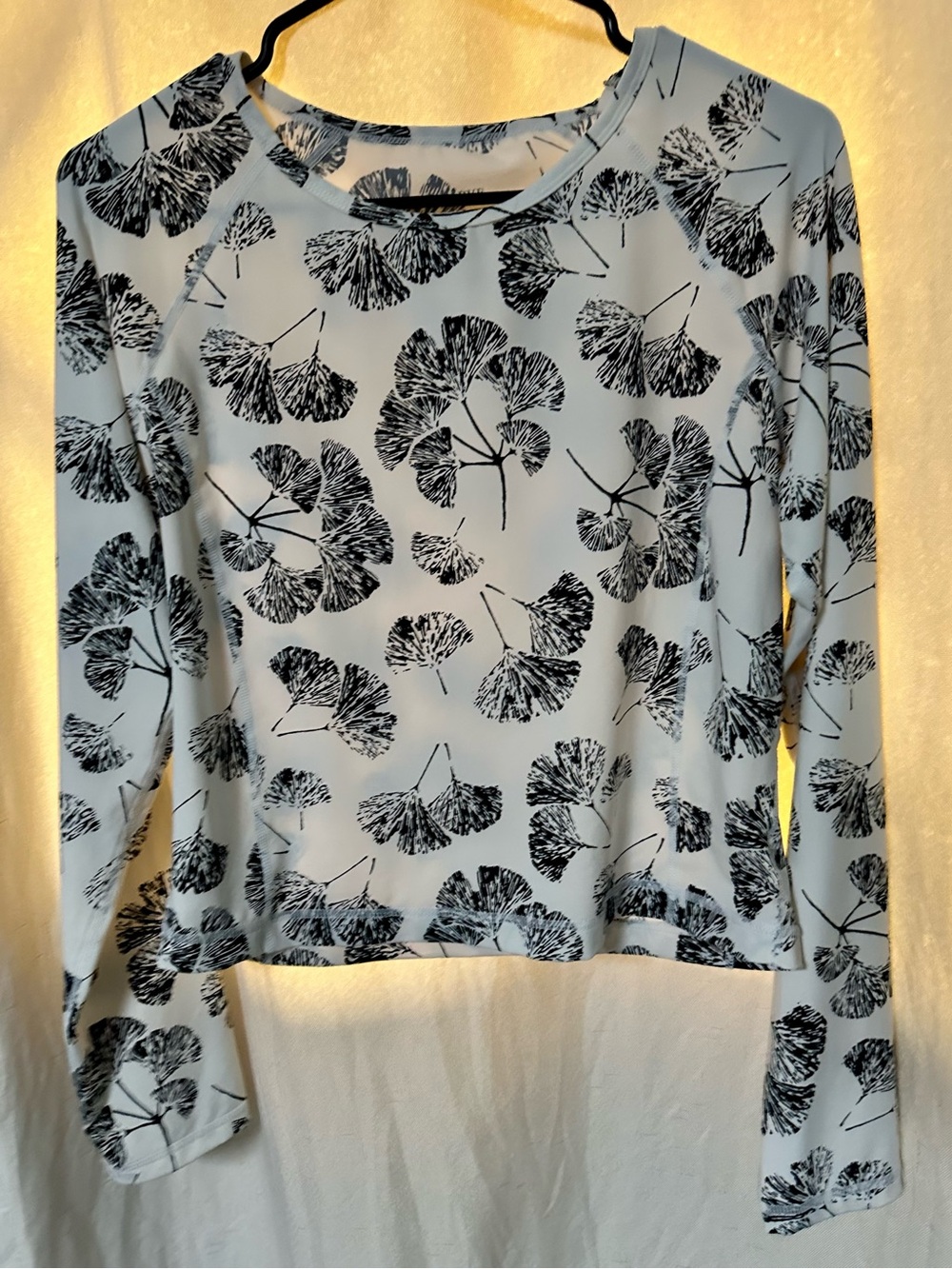 Carve Designs Black & White Botanical Long-Sleeve Sun Shirt
